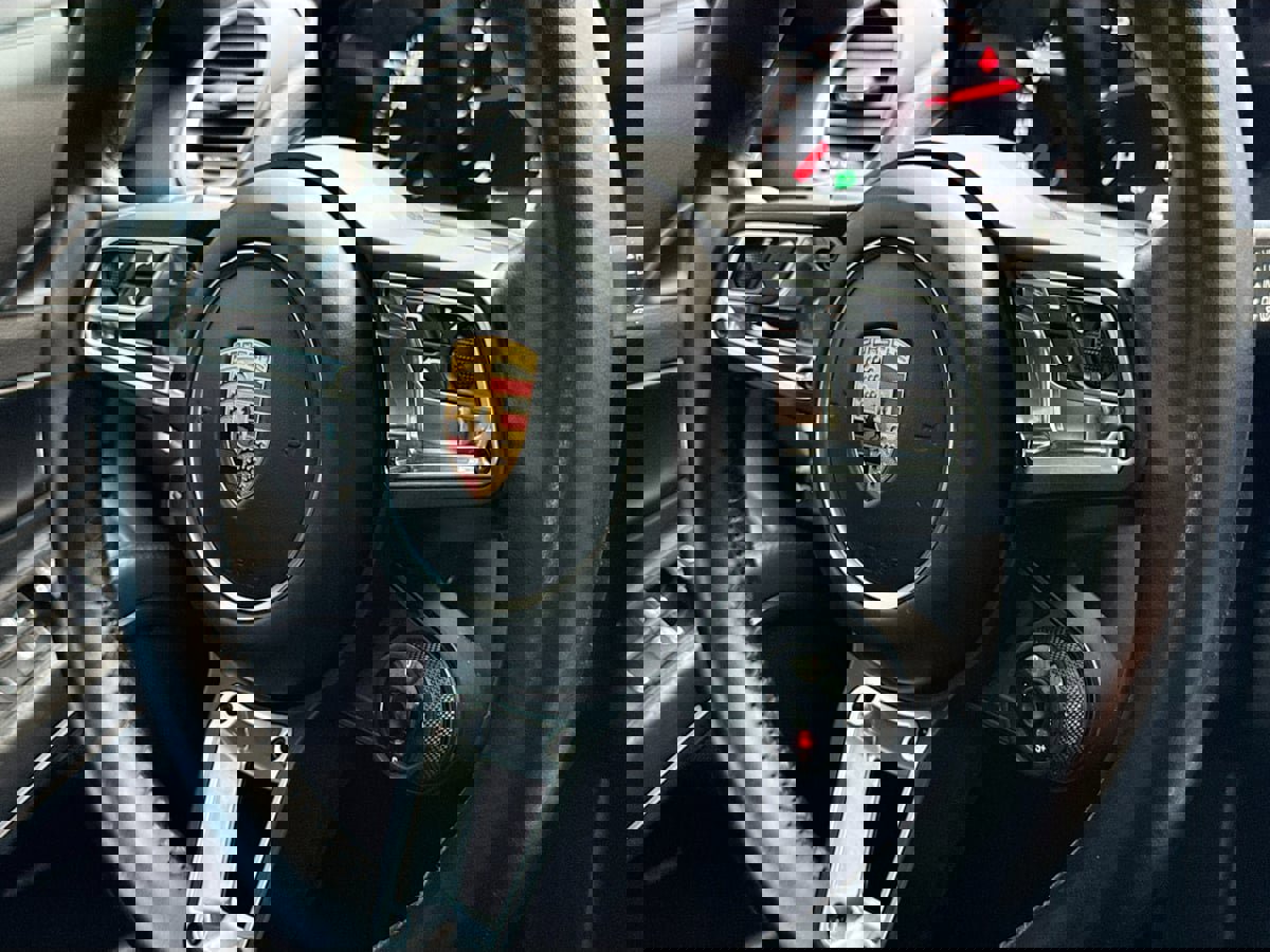 Used 2019 Porsche 718 Cayman GTS image 32