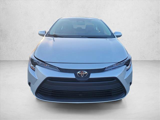 Used 2025 Toyota Corolla LE FWD image 2