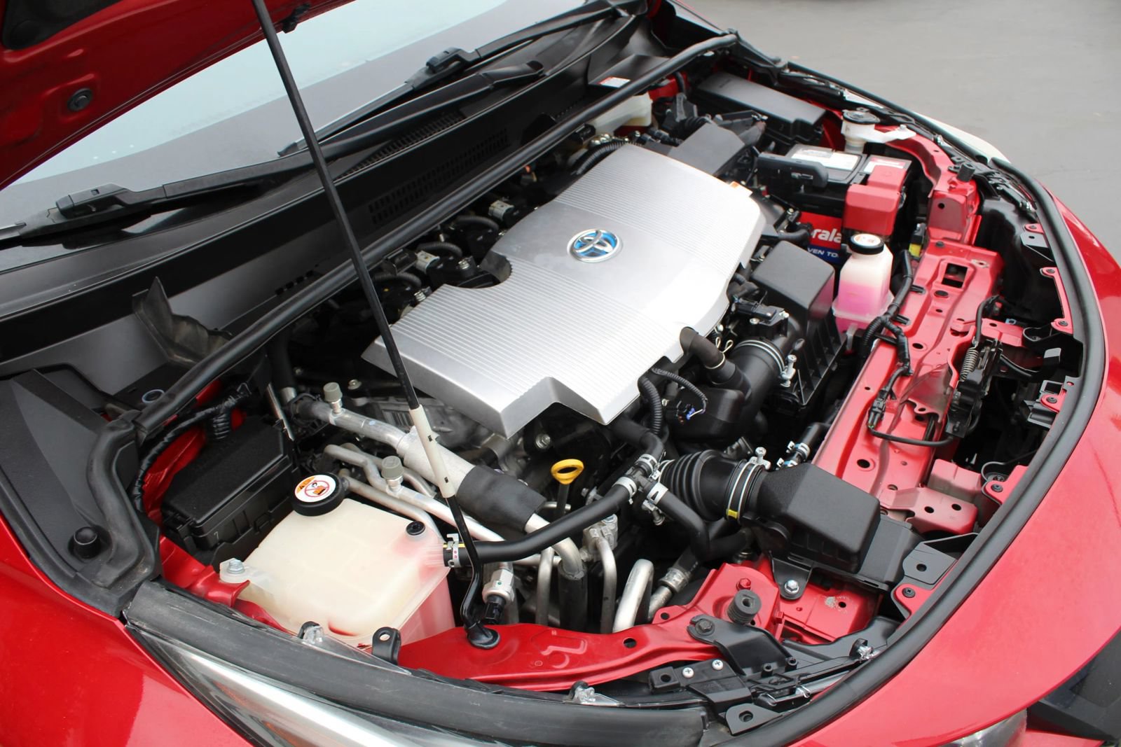 Used 2020 Toyota Prius Prime LE FWD image 34