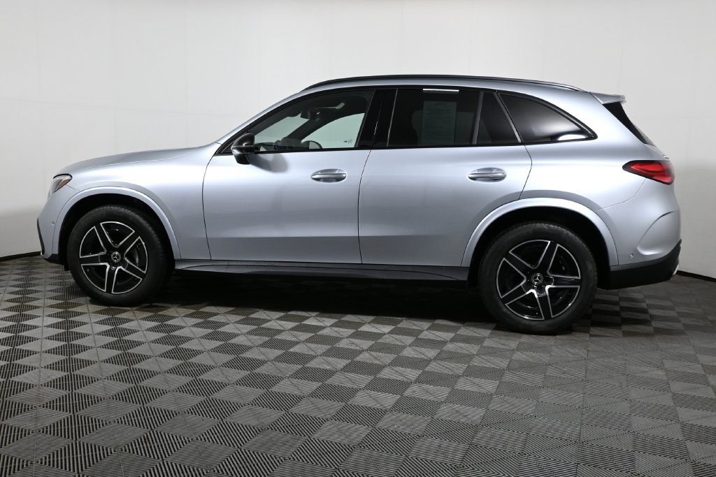 Certified 2026 Mercedes-Benz GLC 300 4MATIC image 2
