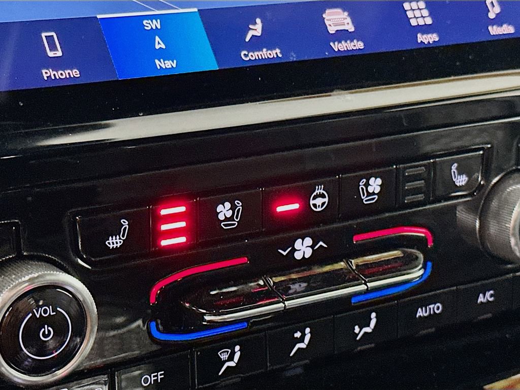 Certified 2024 Jeep Grand Cherokee Summit w/ High Altitude Package image 32