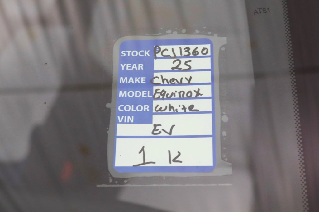 Certified 2025 Chevrolet Equinox EV LT FWD image 35