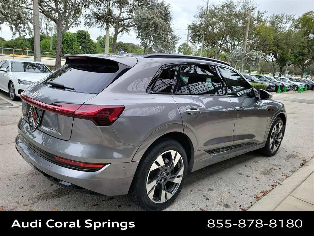 Used 2021 Audi e-tron Premium w/ Convenience Plus Package image 12
