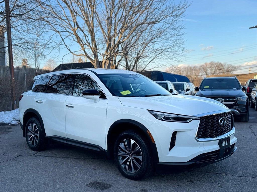 Used 2022 INFINITI QX60 Pure image 8