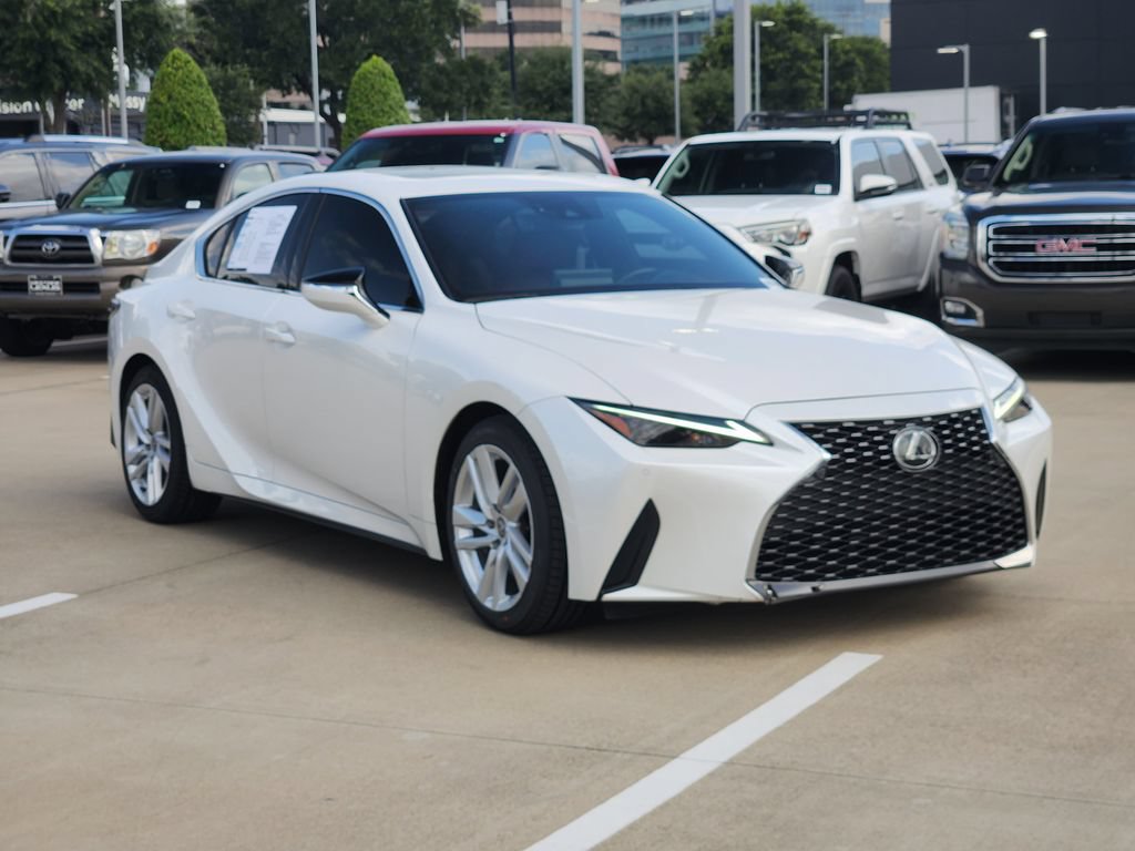 Used 2024 Lexus IS 300 w/ Comfort Package RWD image 3