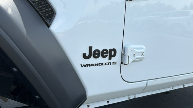 Used 2024 Jeep Wrangler Unlimited Sport AWD/4WD image 11