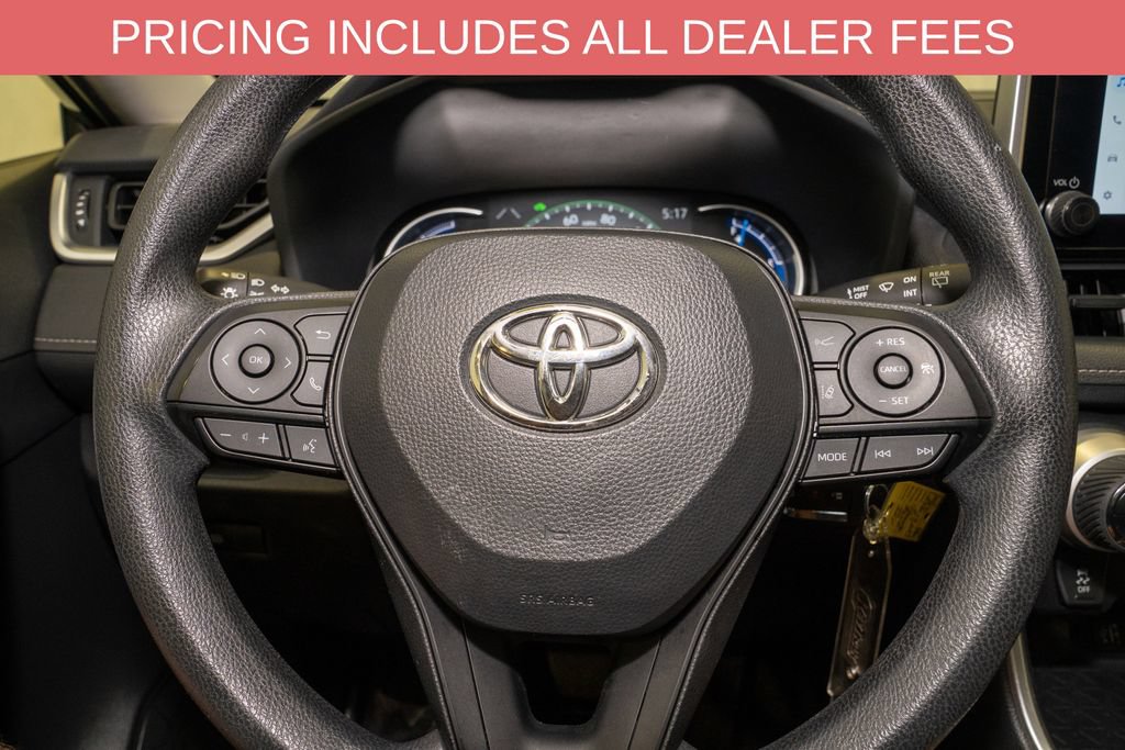 Certified 2025 Toyota RAV4 LE AWD/4WD image 17