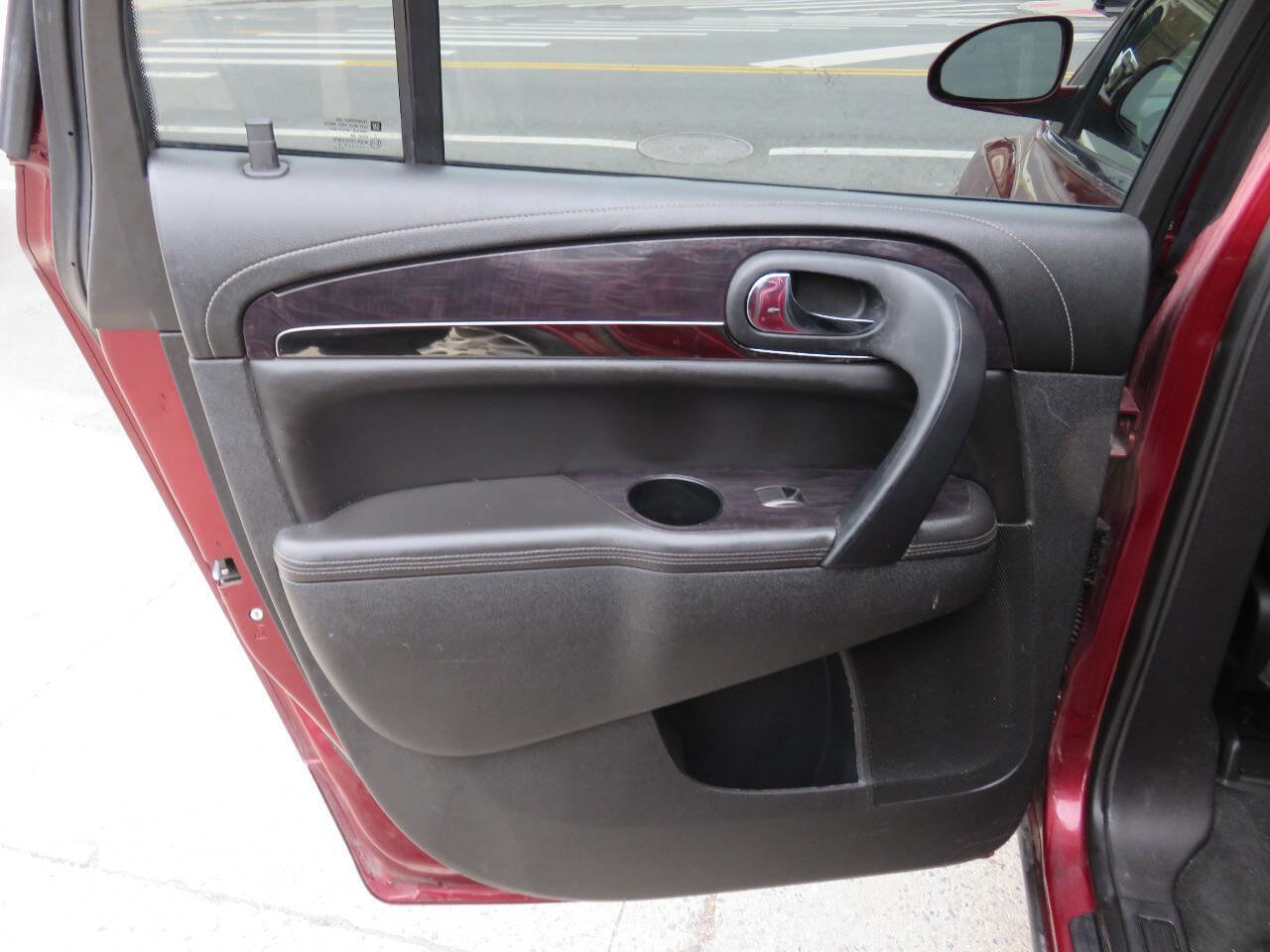 Used 2016 Buick Enclave Leather image 28