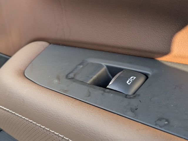 New 2025 Chevrolet Suburban High Country image 42