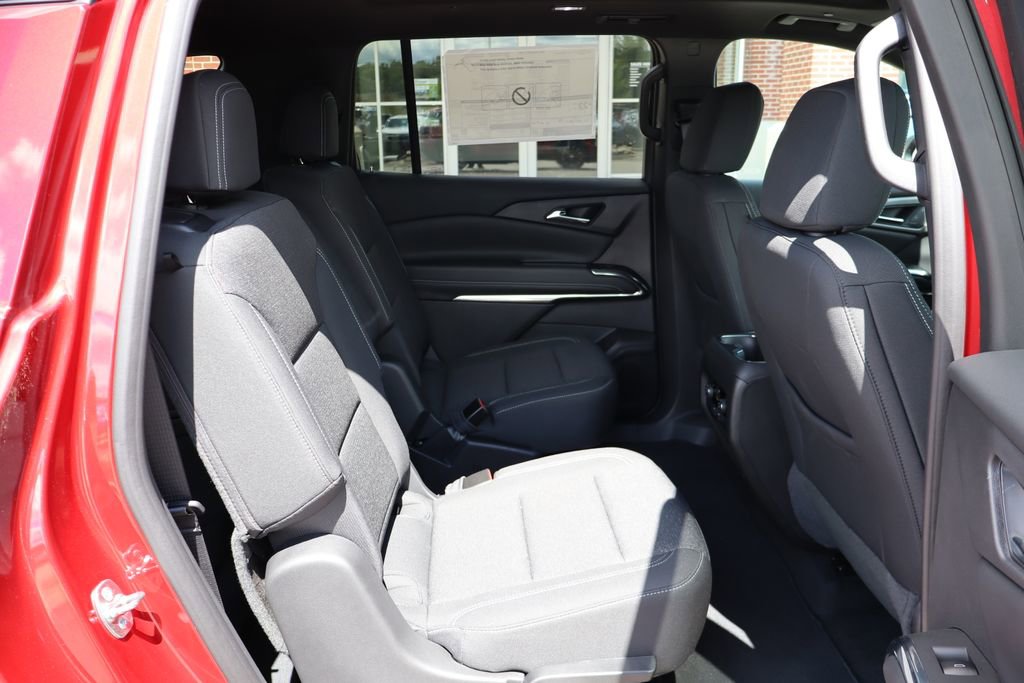 New 2025 Chevrolet Traverse LT w/ Sun and Wheel Package image 46