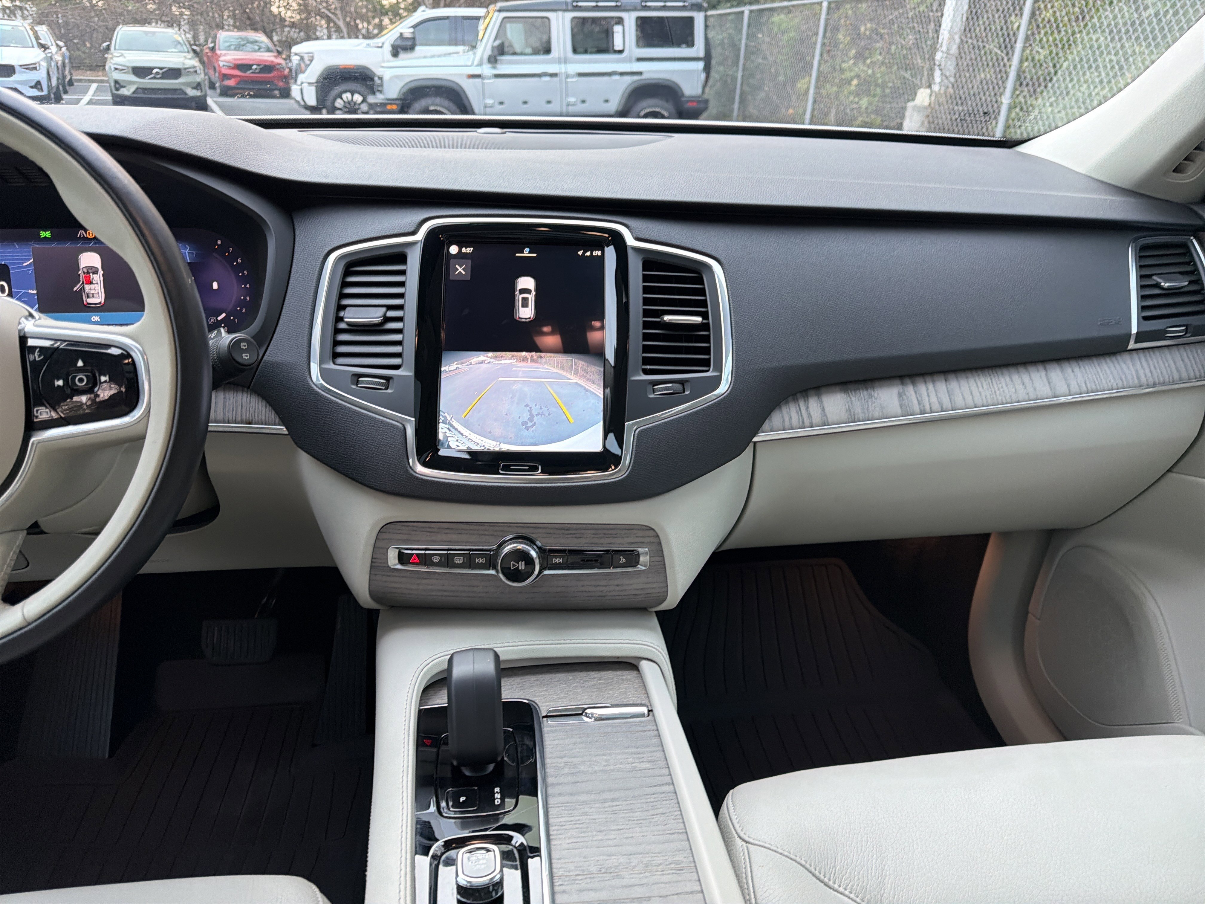 Certified 2023 Volvo XC90 B6 Core w/ Protection Package Premier image 31