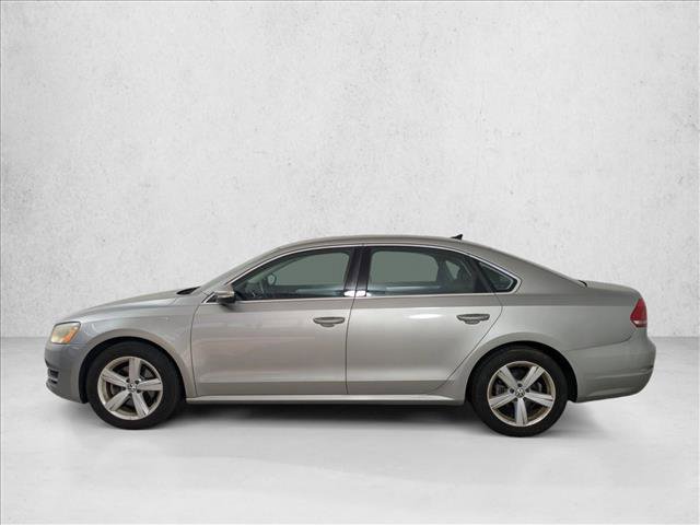 Used 2012 Volkswagen Passat 2.5 SE image 2
