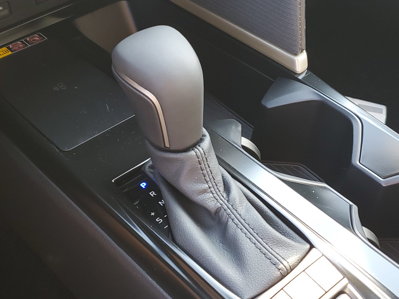 New 2026 Toyota Camry SE FWD image 20