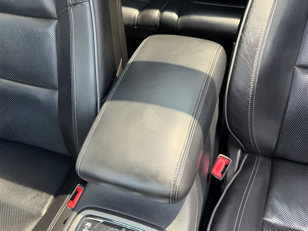 Used 2019 Jeep Grand Cherokee Overland AWD/4WD image 45