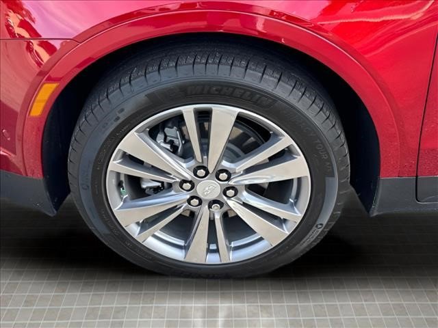 Used 2025 Cadillac XT5 Premium Luxury w/ Technology Package AWD/4WD image 20