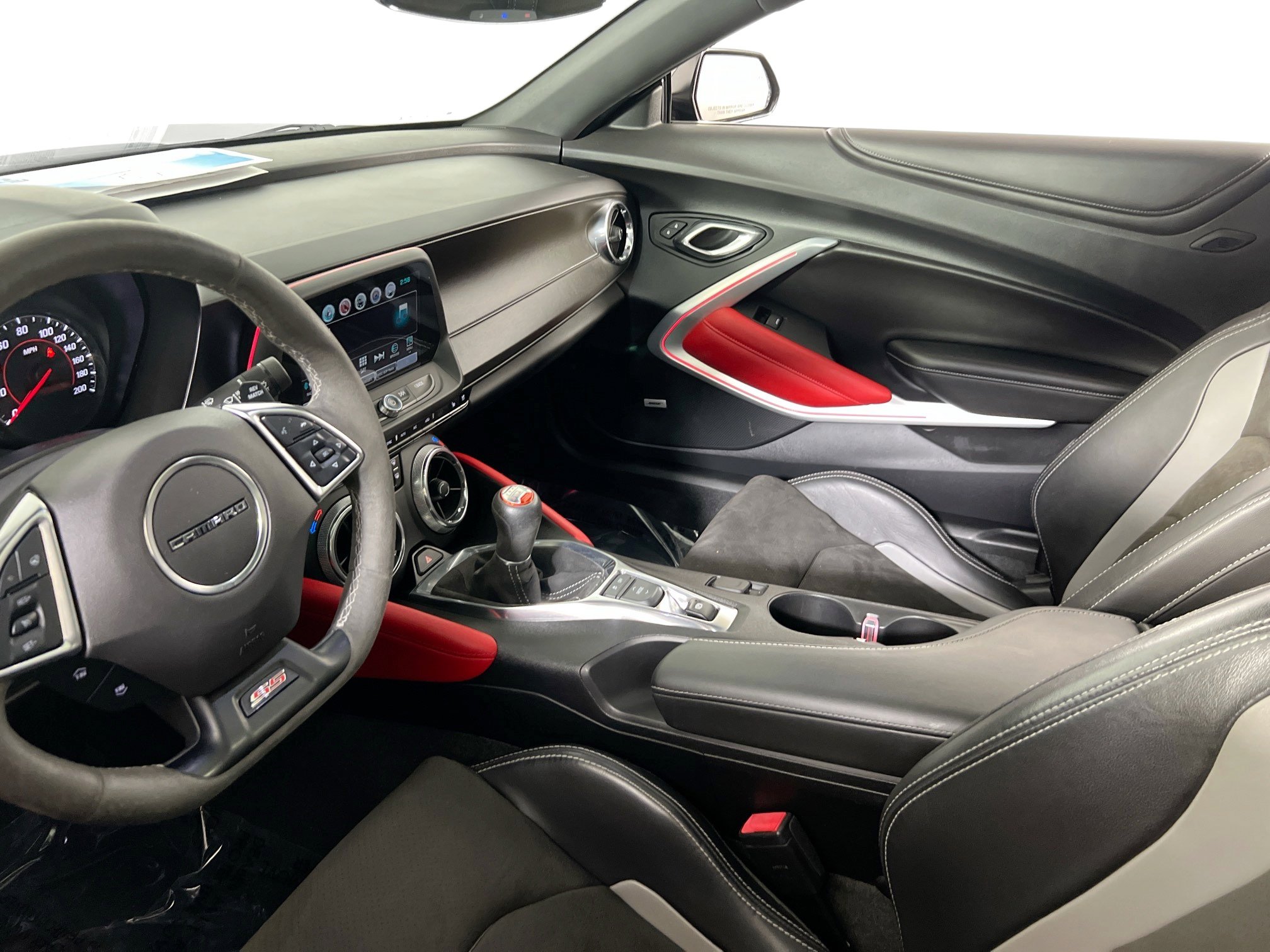 Used 2018 Chevrolet Camaro SS RWD image 23