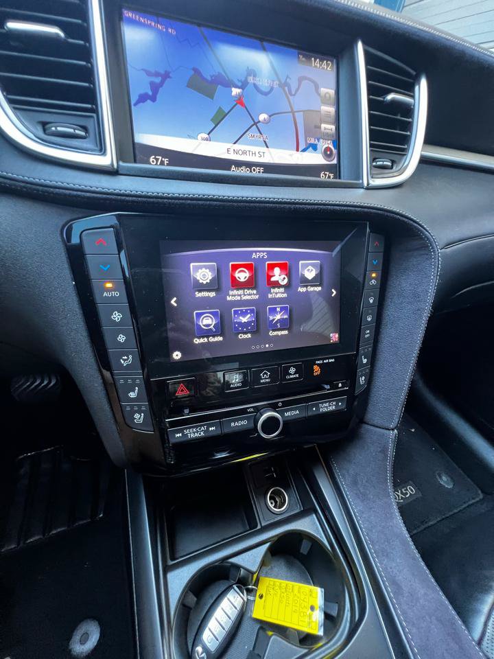 Used 2019 INFINITI QX50 Essential w/ Sensory Package AWD/4WD image 29
