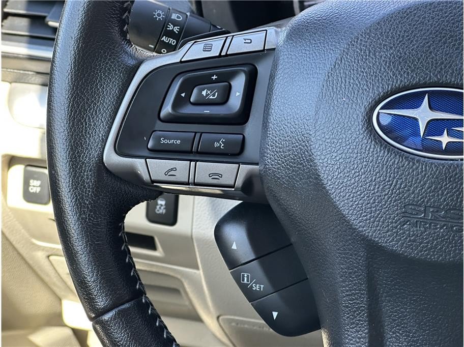 Used 2015 Subaru Crosstrek 2.0i Limited AWD/4WD image 19