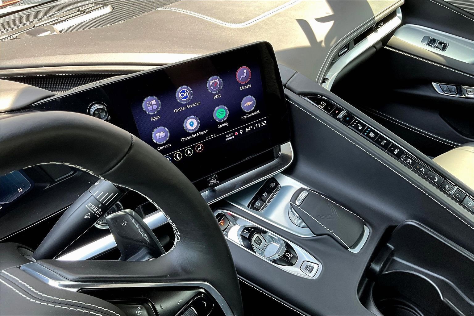 Used 2021 Chevrolet Corvette Stingray Premium Conv w/ Z51 Performance Package image 29