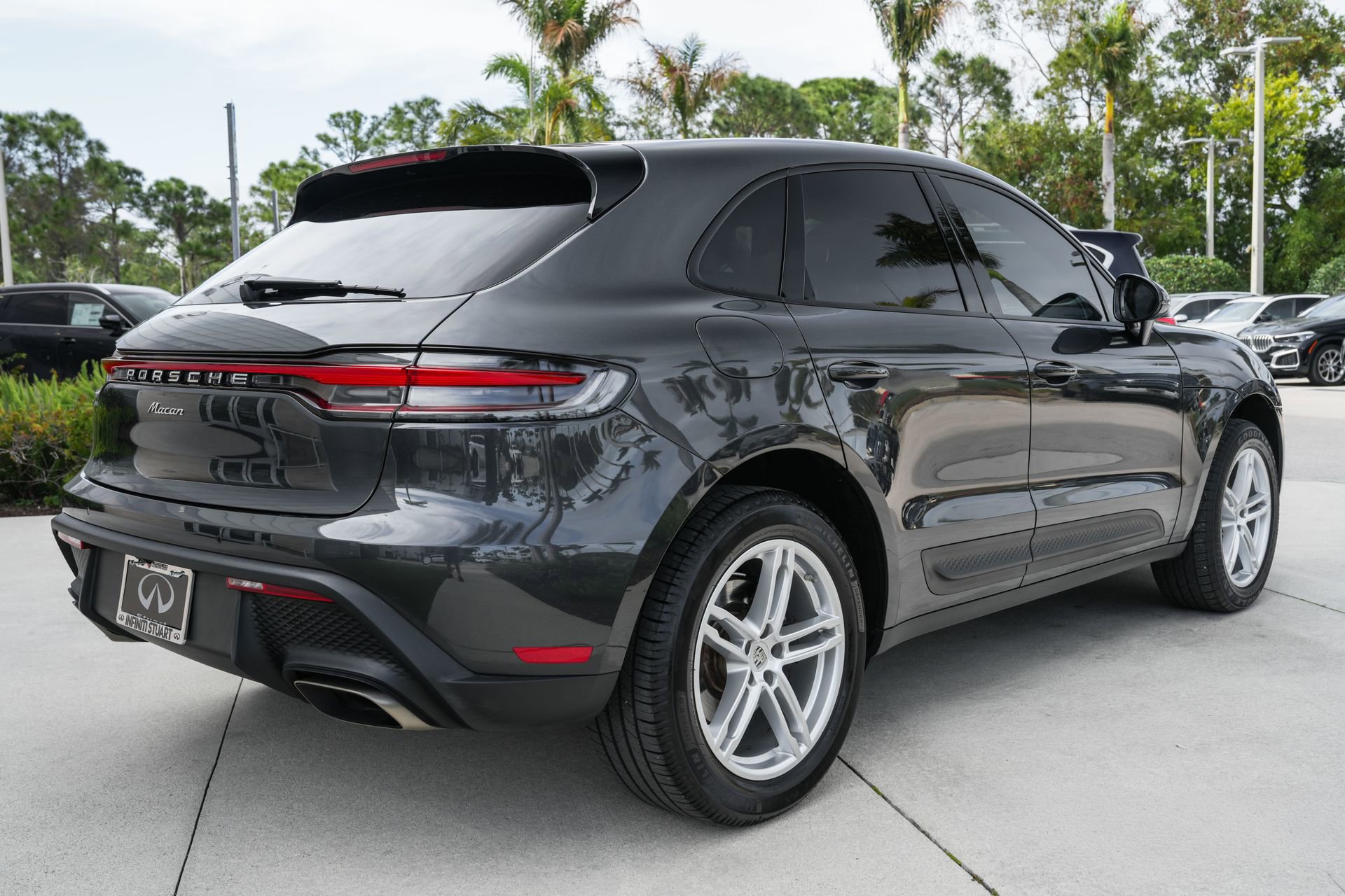 Used 2022 Porsche Macan image 25