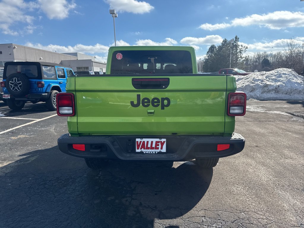 New 2025 Jeep Gladiator Sport AWD/4WD image 20