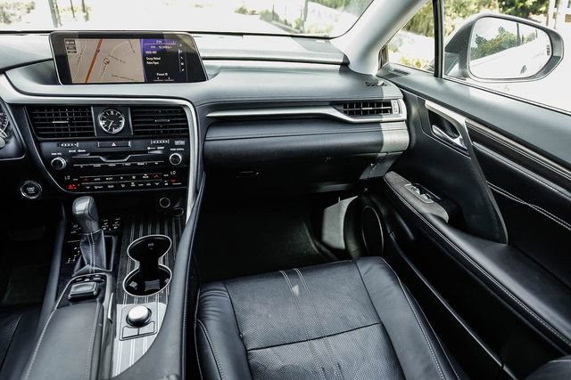 Used 2019 Lexus RX 350L Luxury FWD image 18