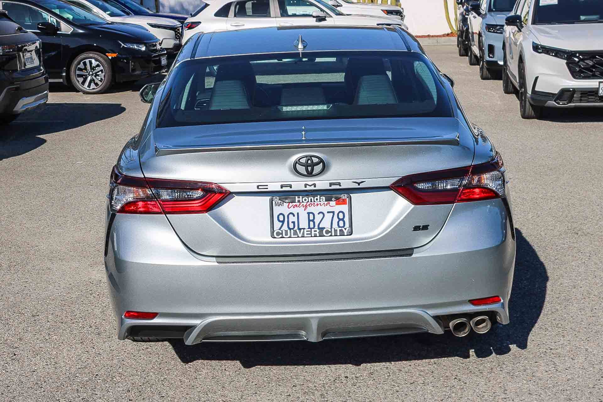 Used 2023 Toyota Camry SE image 8