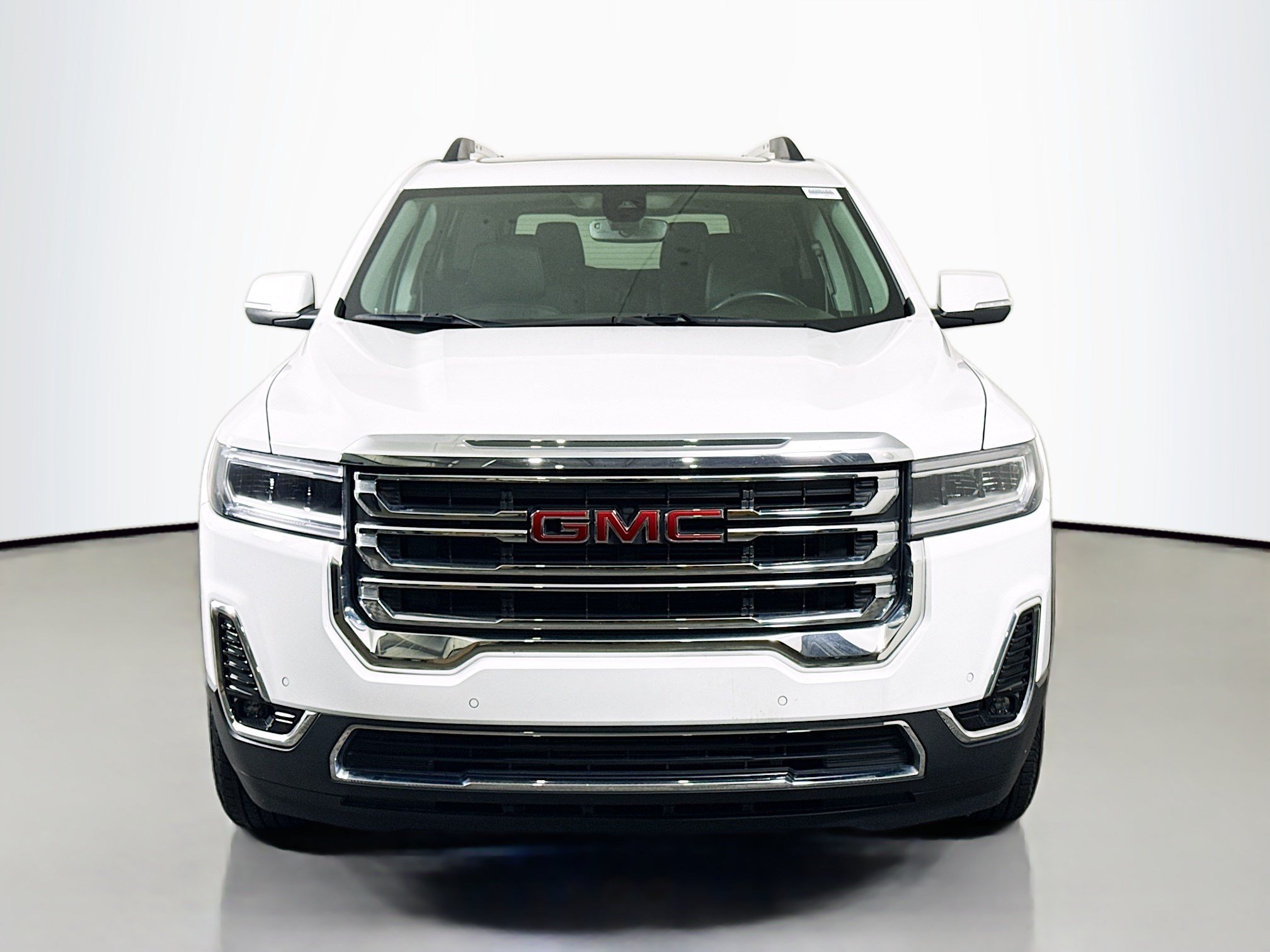 Used 2023 GMC Acadia SLT w/ Preferred Package FWD image 2