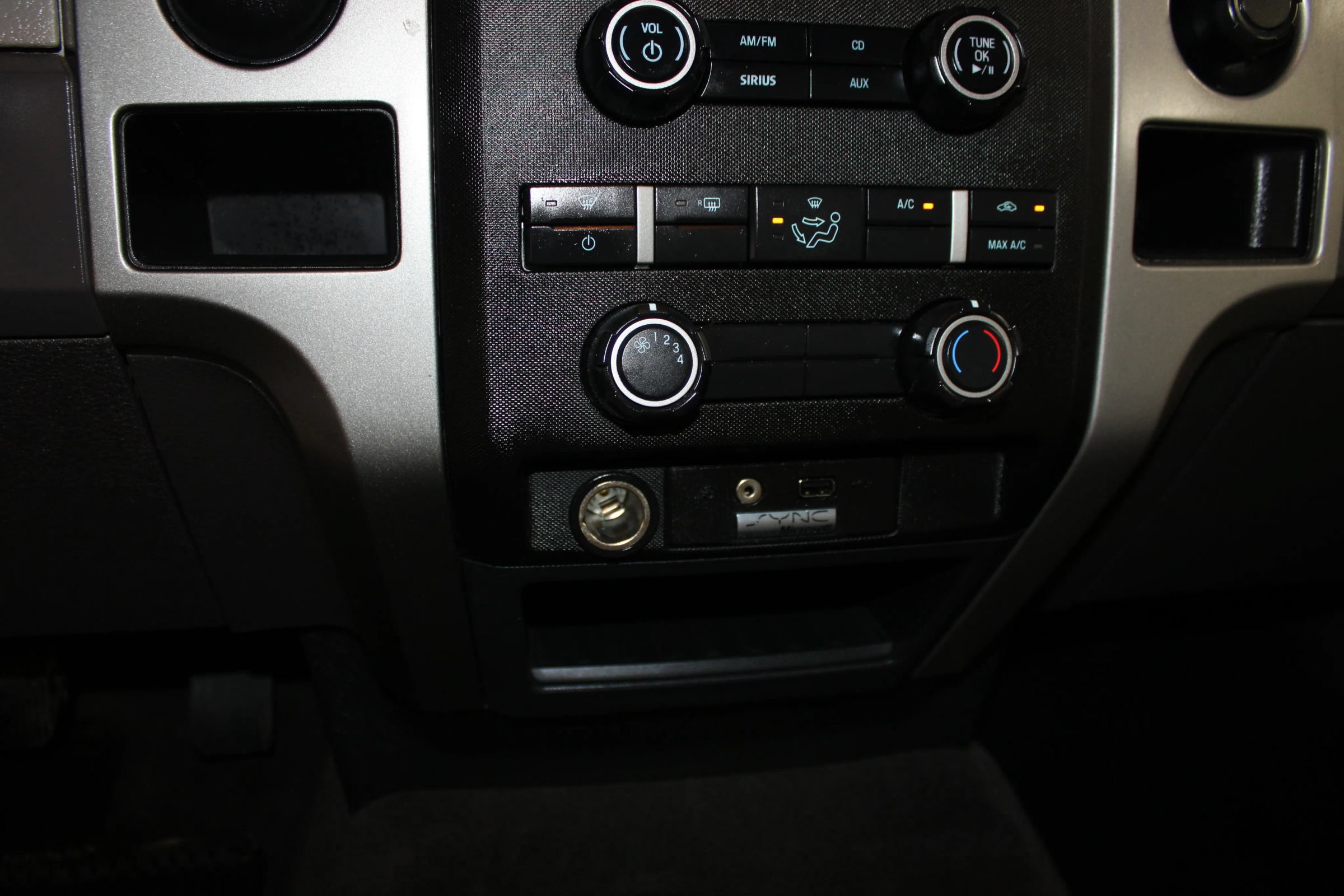 Used 2010 Ford F150 XLT RWD image 17