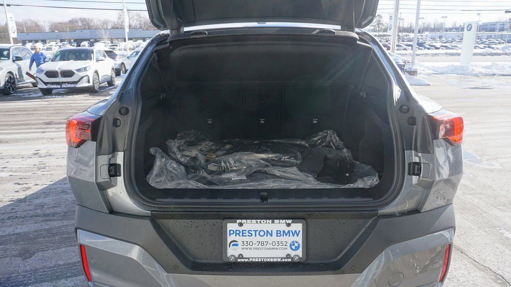 New 2026 BMW X2 xDrive28i w/ Convenience Package image 5