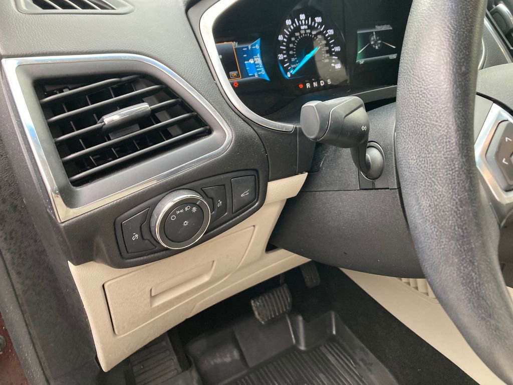 Used 2017 Ford Edge Titanium w/ Technology Package image 17