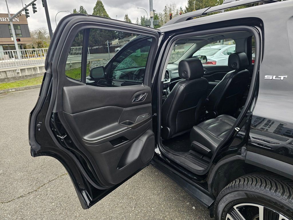 Used 2019 GMC Acadia SLT w/ Black Edition image 22