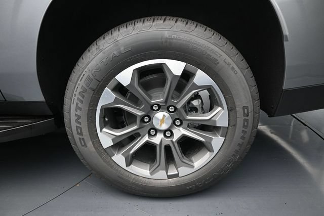 New 2026 Chevrolet Suburban LT w/ Comfort Package AWD/4WD image 16