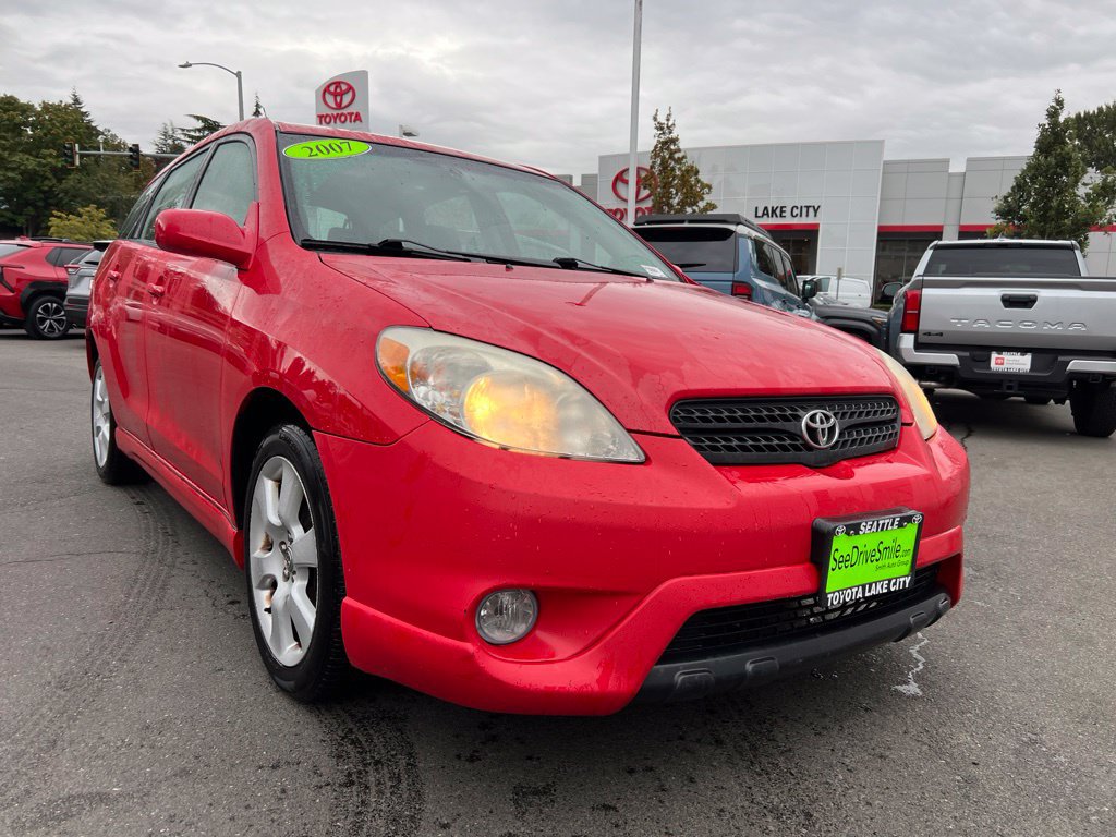 Used 2007 Toyota Matrix FWD image 1