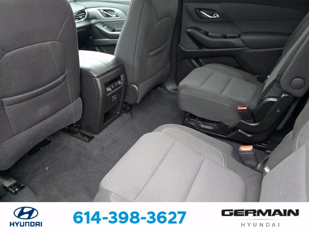 Used 2023 Chevrolet Traverse LT FWD image 20