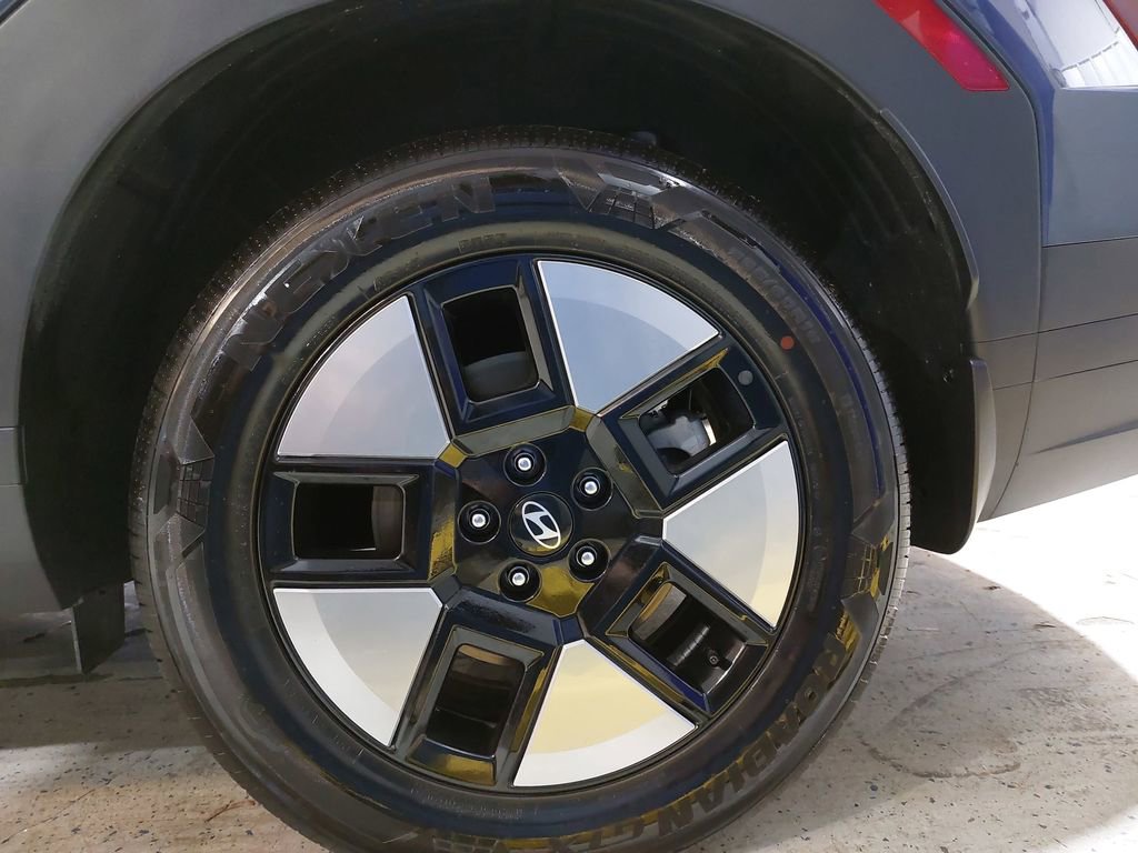 Certified 2026 Hyundai Santa Fe SEL FWD image 35