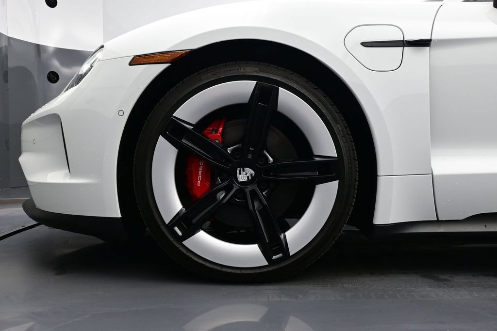 Certified 2025 Porsche Taycan 4S AWD/4WD image 6