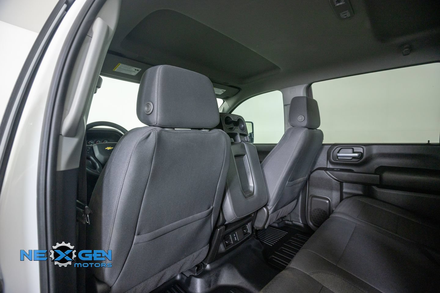 Used 2025 Chevrolet Silverado 2500 Custom w/ Custom Value Package AWD/4WD image 29