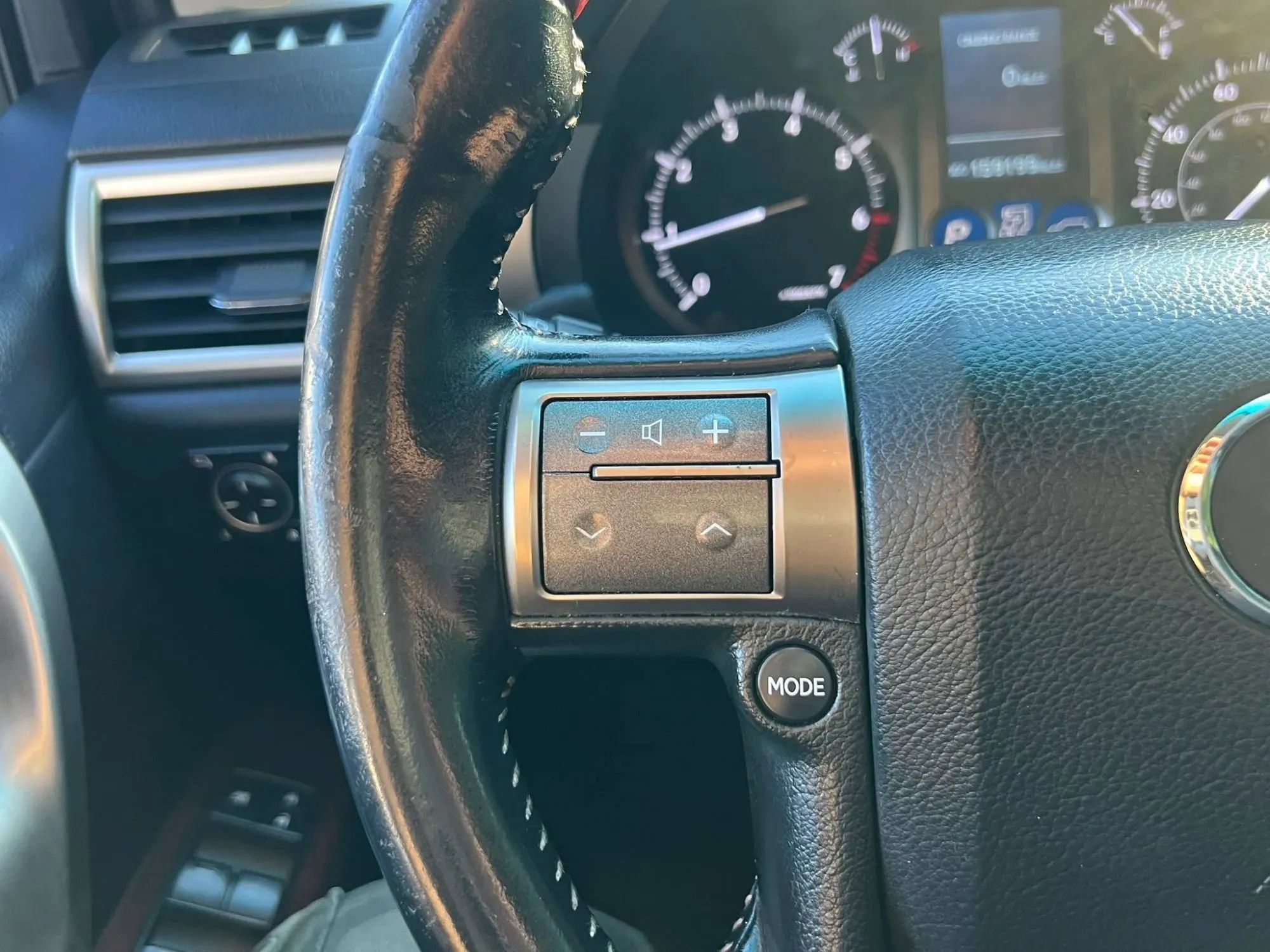 Used 2011 Lexus GX 460 w/ Comfort Plus Pkg AWD/4WD image 13