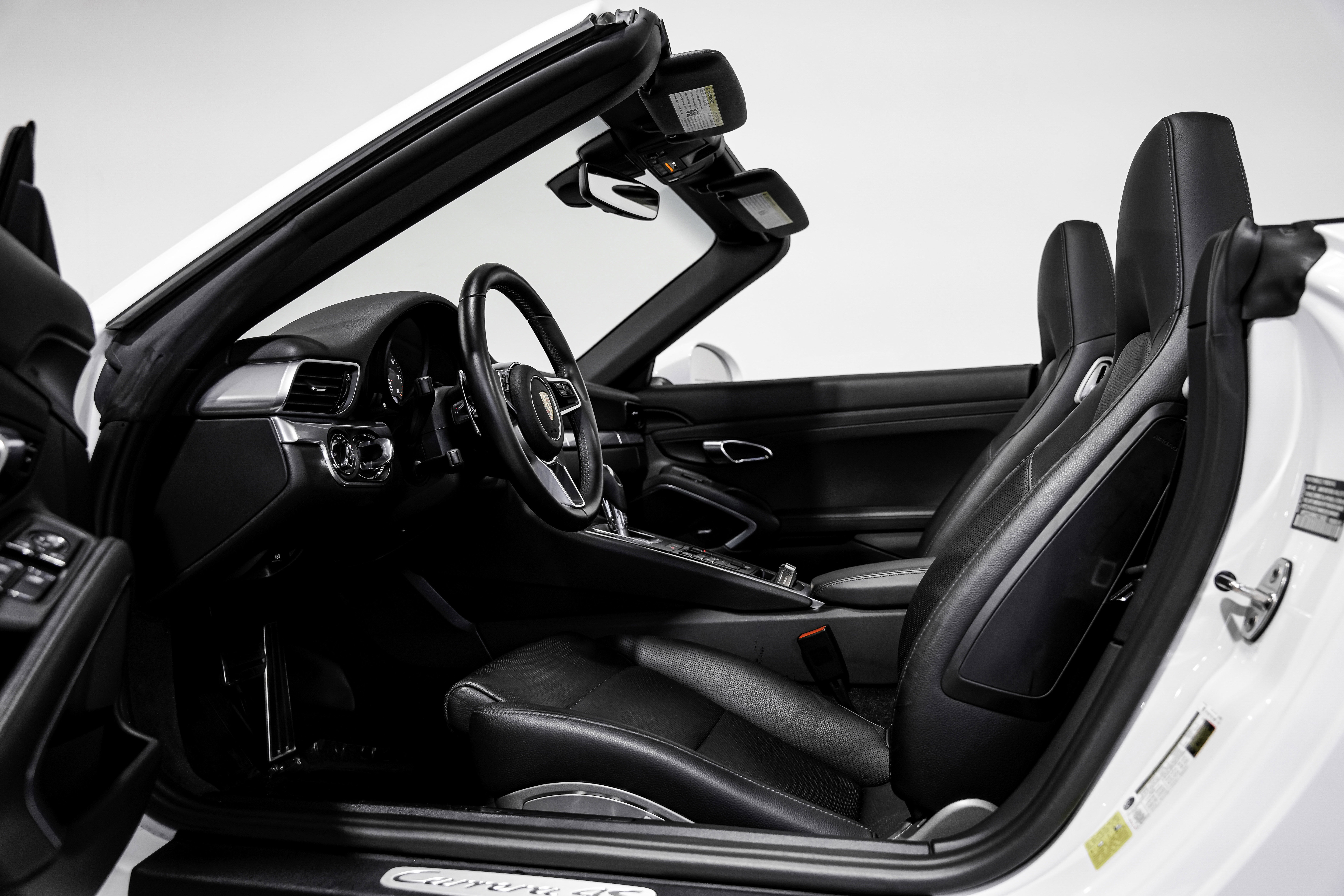 Used 2017 Porsche 911 Carrera 4S image 19