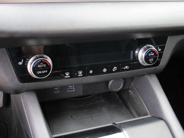 Used 2023 Mitsubishi Outlander SE image 29