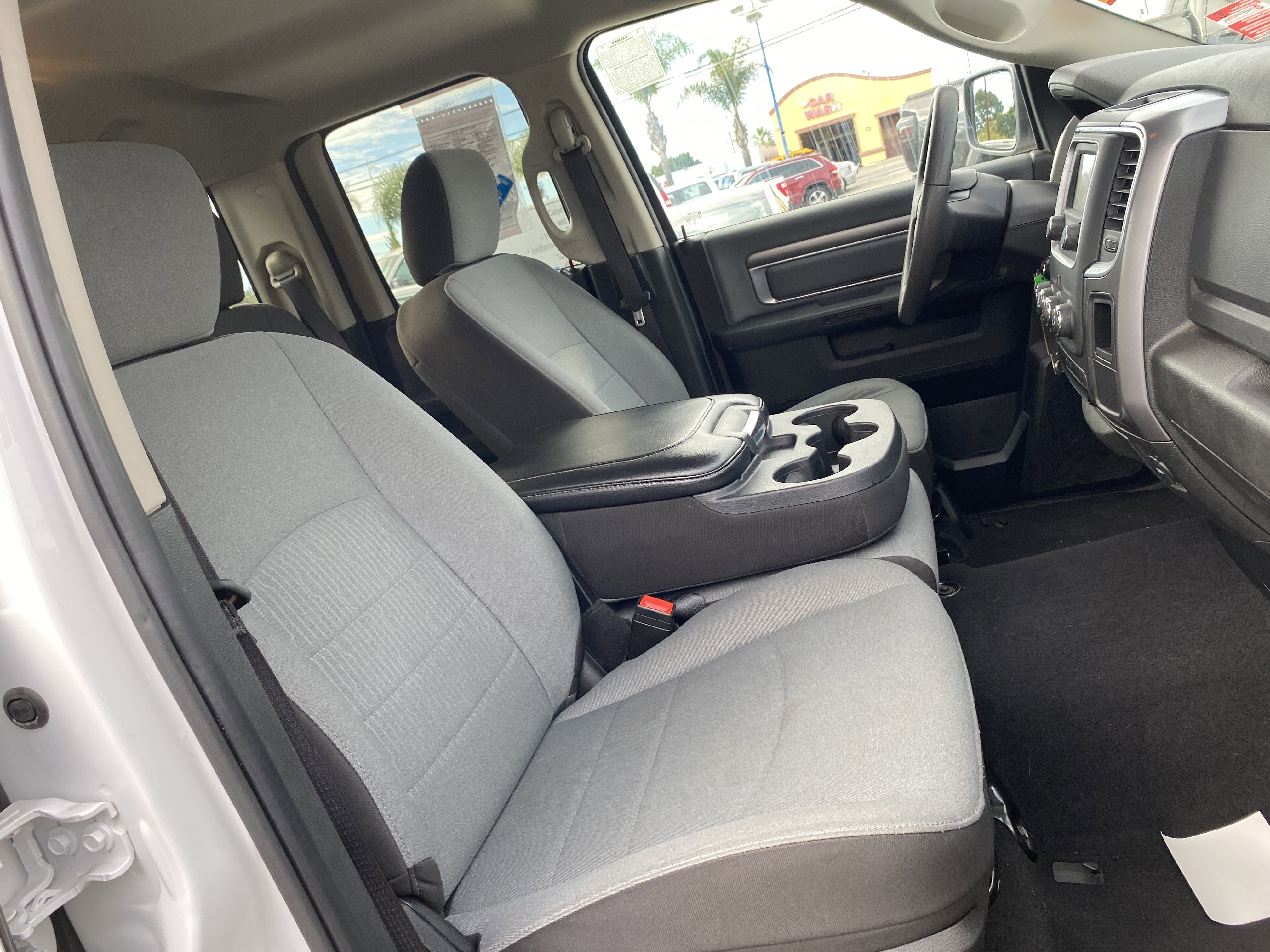 Used 2024 RAM 1500 Classic SLT image 24