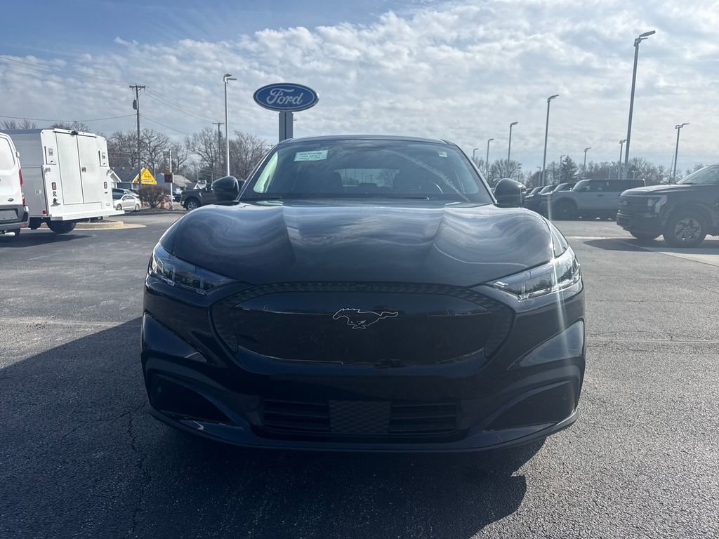 Used 2025 Ford Mustang Mach-E Select w/ Comfort Package Lite image 3