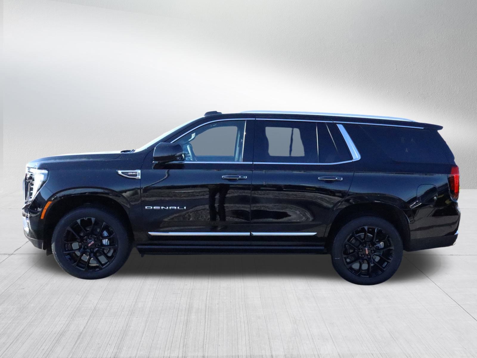 New 2026 GMC Yukon Denali w/ Sun & Power Step Package image 4
