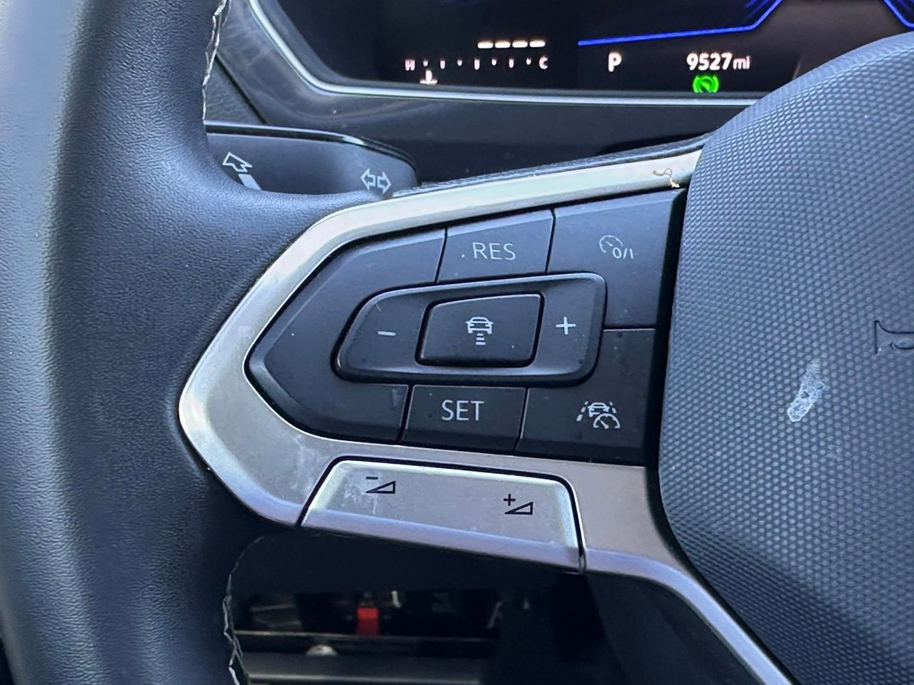 Used 2024 Volkswagen Tiguan S image 28