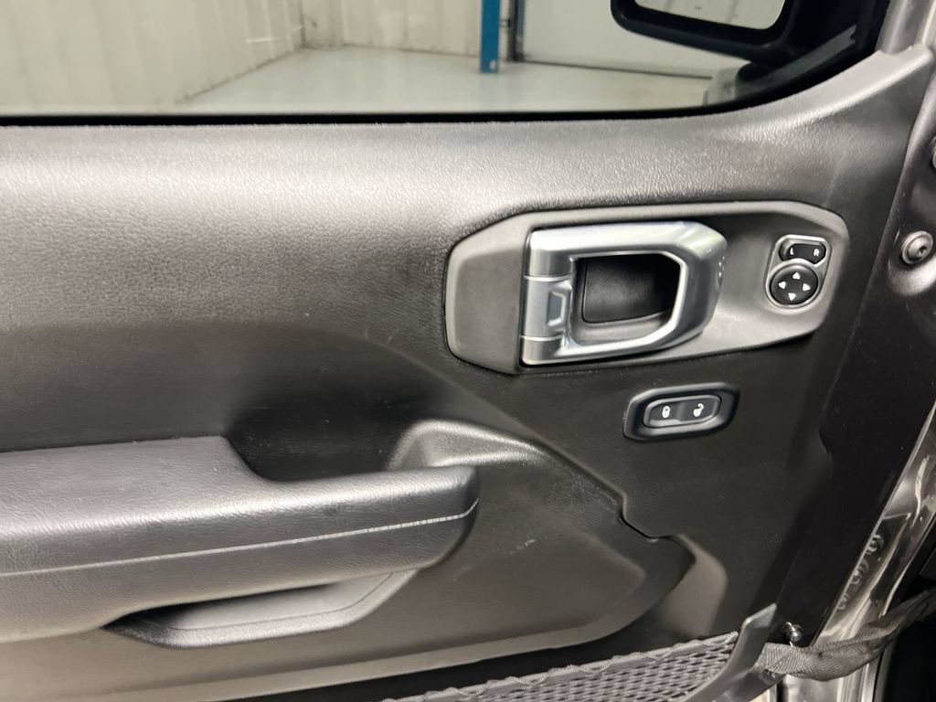 Used 2023 Jeep Gladiator Sport AWD/4WD image 24