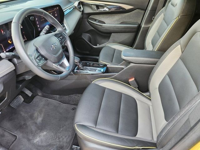 Used 2024 Chevrolet TrailBlazer ACTIV w/ Driver Confidence Package image 4