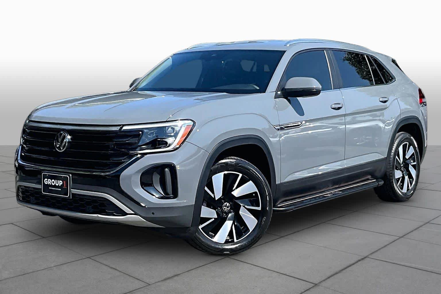 Used 2024 Volkswagen Atlas Cross Sport SE FWD image 1