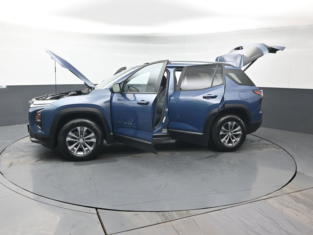 Used 2025 Chevrolet Equinox LT w/ Convenience Package II image 41