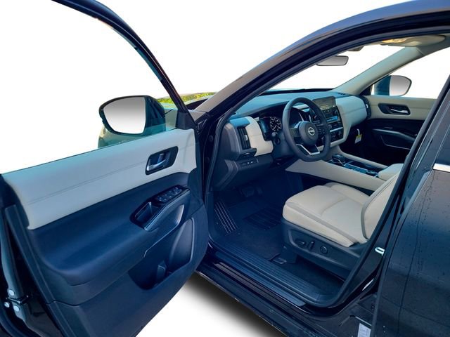 New 2025 Nissan Pathfinder SL image 10